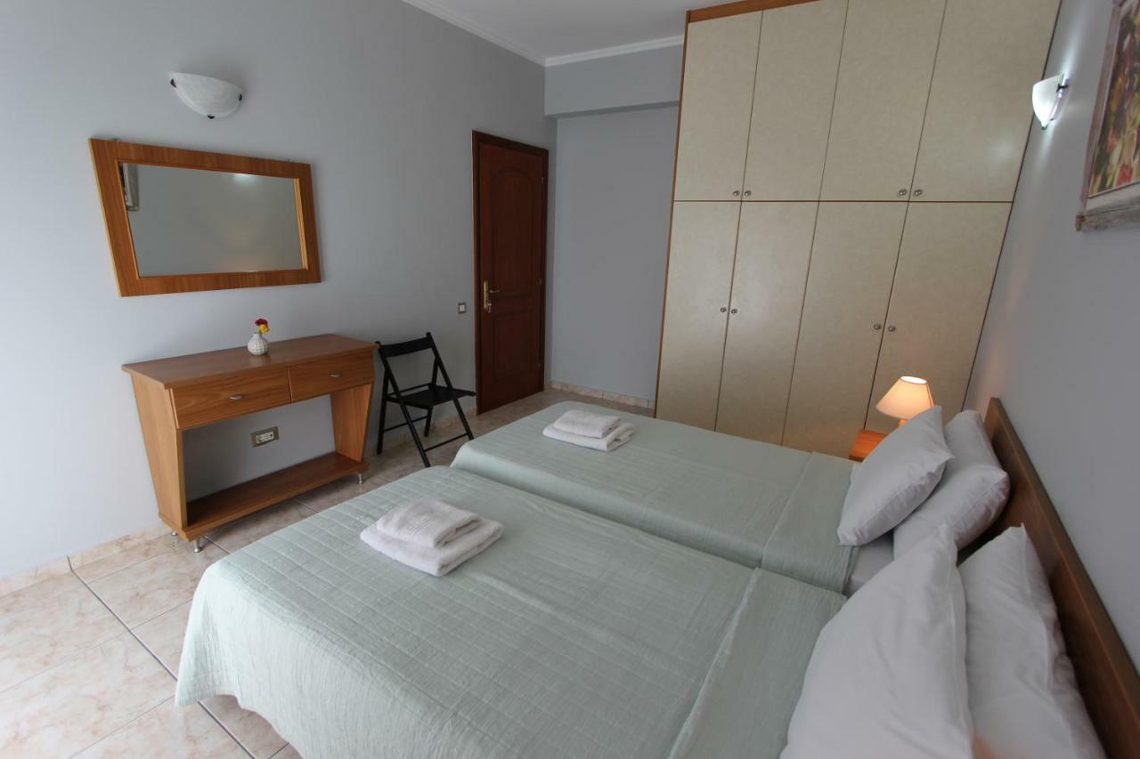 Tosis Apartments Svoronata Exterior photo