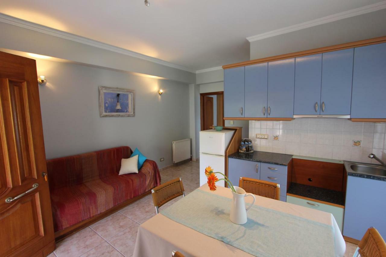 Tosis Apartments Svoronata Exterior photo